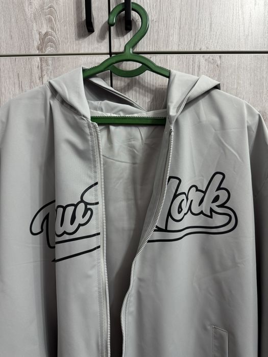 Продам ветровку Дождевик в Американском стиле