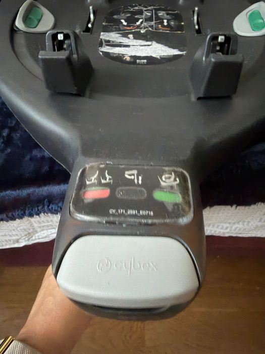 Столче за кола Cybex Sirona Z I-size plus + въртяща се isofix база