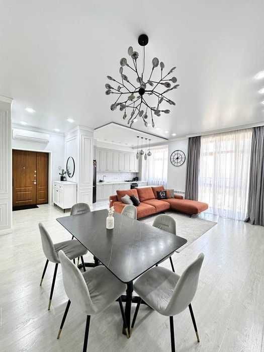 Hi-Tech 3-х комнатная квартира в элитном жилом комплексе Parisien!!!