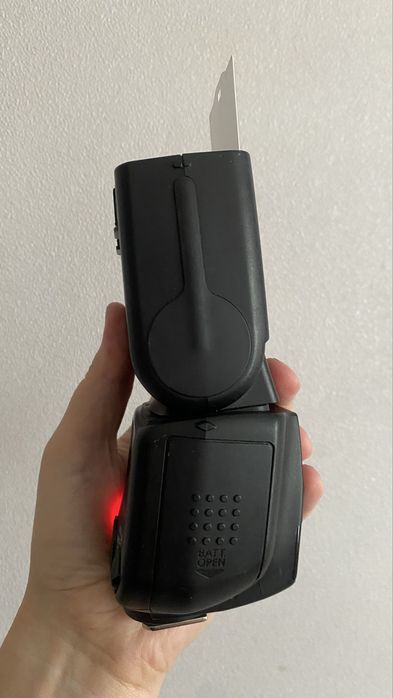 Продам вспышку на Canon