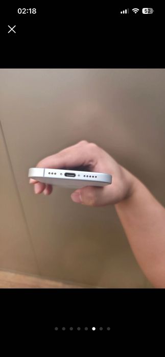 Телефон iPhone 17 белый