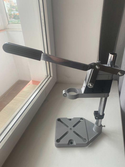 Держатель дрель шуруповерт,  стойка.