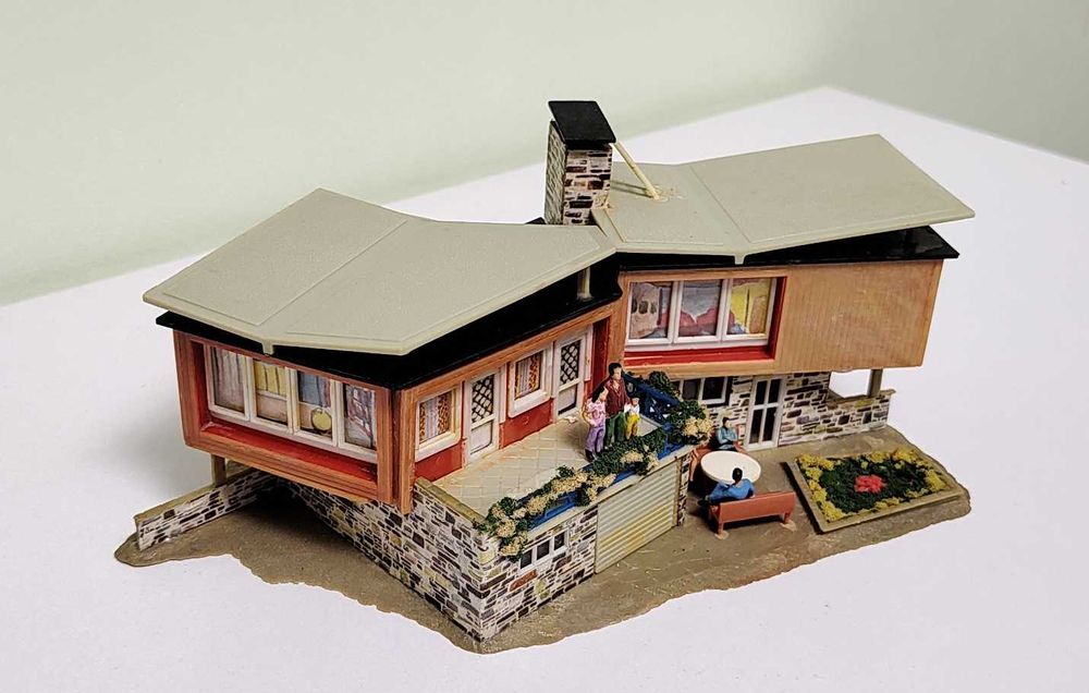 macheta casa Faller B-271 ( Villa im Tessin ) pentru diorama H0 1:87 CFR