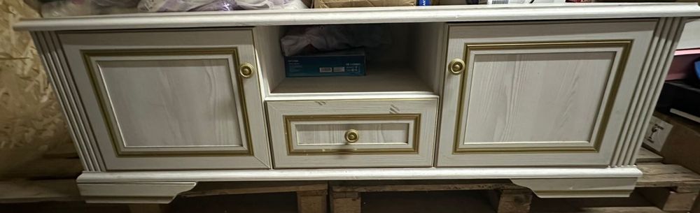 Продам ТВ тумбу!!