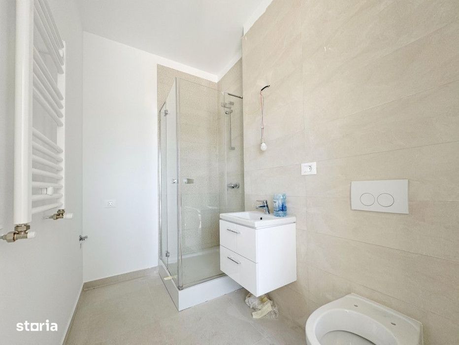 Penthouse 3 camere,decomandat, 89.7mp utili,toate utilitatile,Aradului