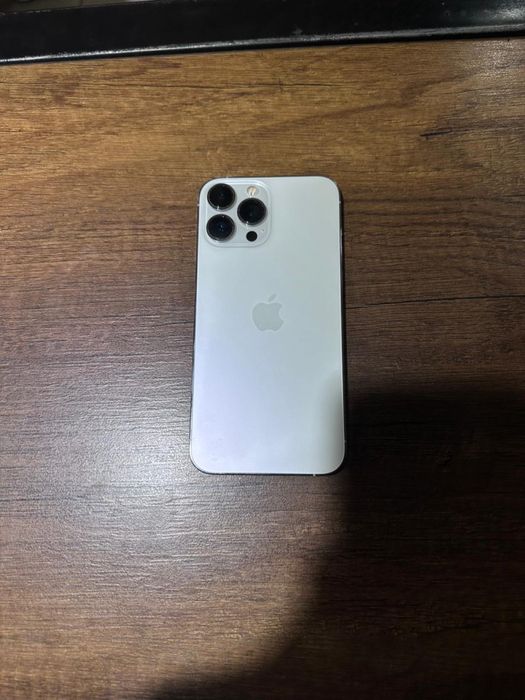 Продам Iphone 13 pro max