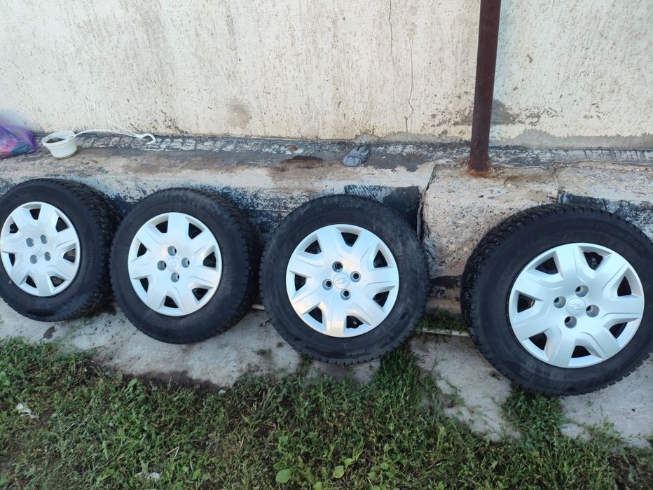 Продам зимние шины на кобальт