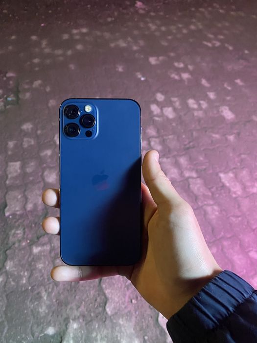 Айфон 12 про в хорошем состоянии