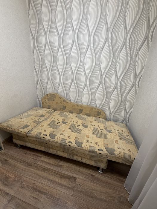 Диван (б/у) в хорошем состоянии