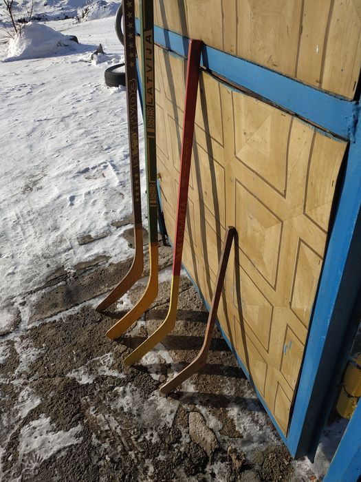 Клюшки хоккейные