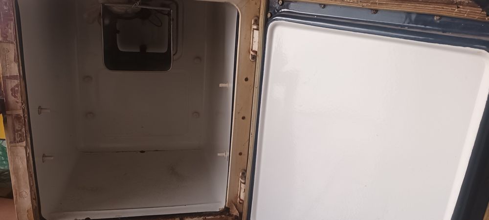 Холодильник сотилади саратов