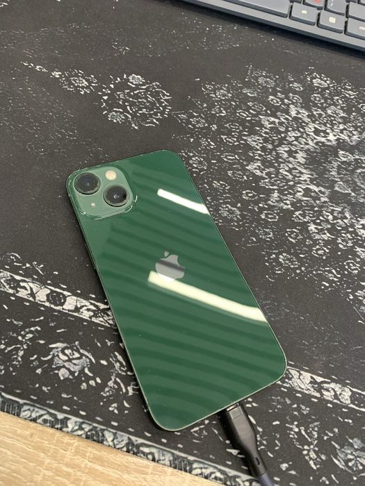 Продается IPhone 13 Green