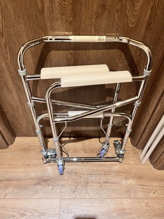 Scaun toaleta / WC mobil