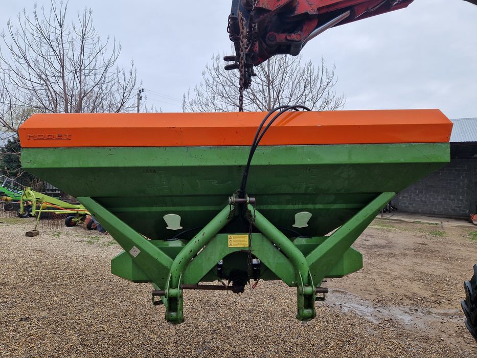 MIG de îngrășăminte Amazone ZA/M 1000