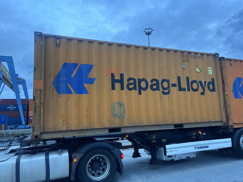 Vand 2 Containere de 20 , la Arad