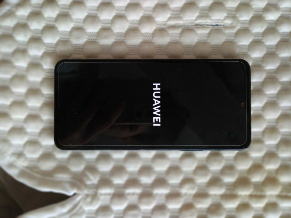 Huawei Nova 10 Se + зарядно