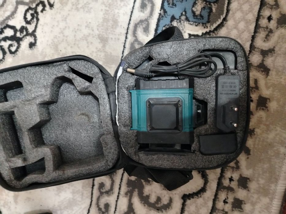 Почти новый лазер бар 2шт бахасын келистрип беремен