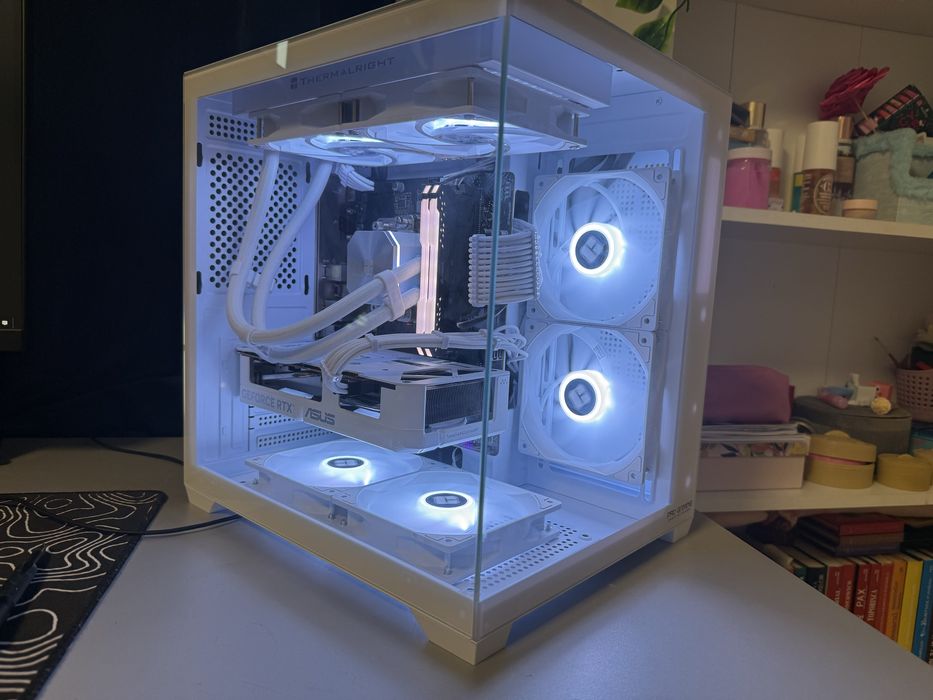 Vand Schimb Pc gaming i5 10500 32 Ram RTX 5060 8Gb SSD 1Tb 2 ani Gara