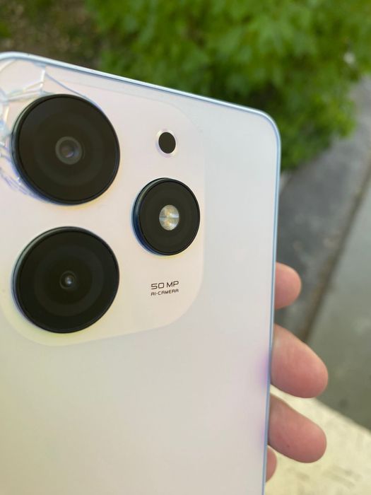 Продам либо обмен на 11 айфон