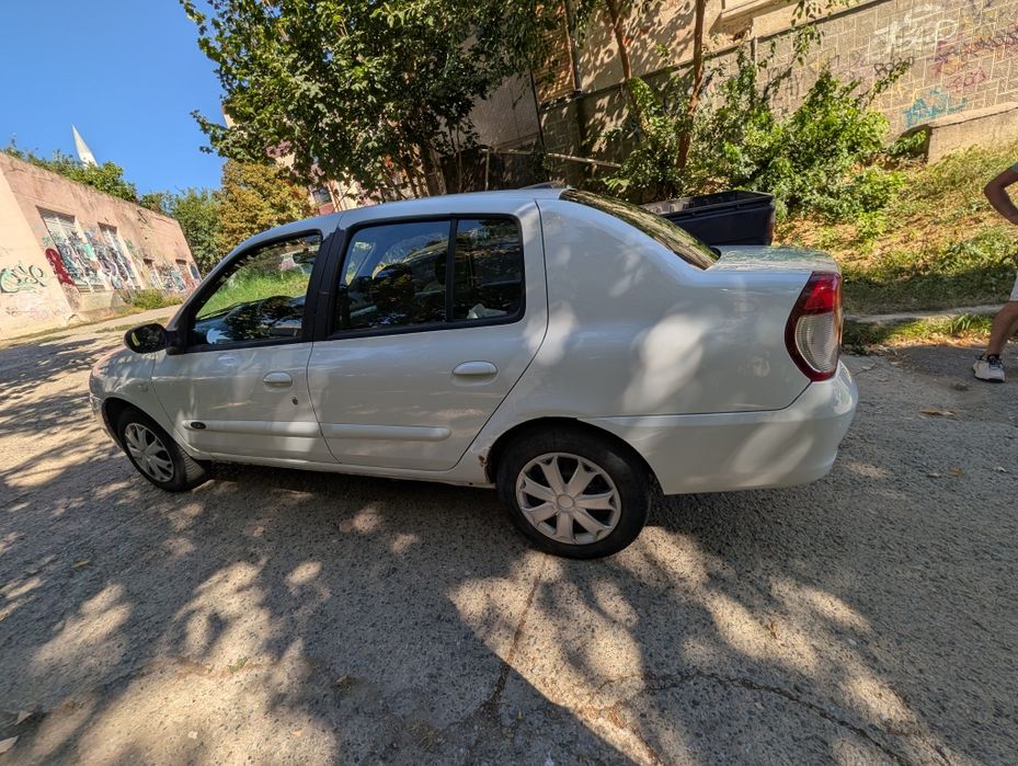Vând Renault Clio