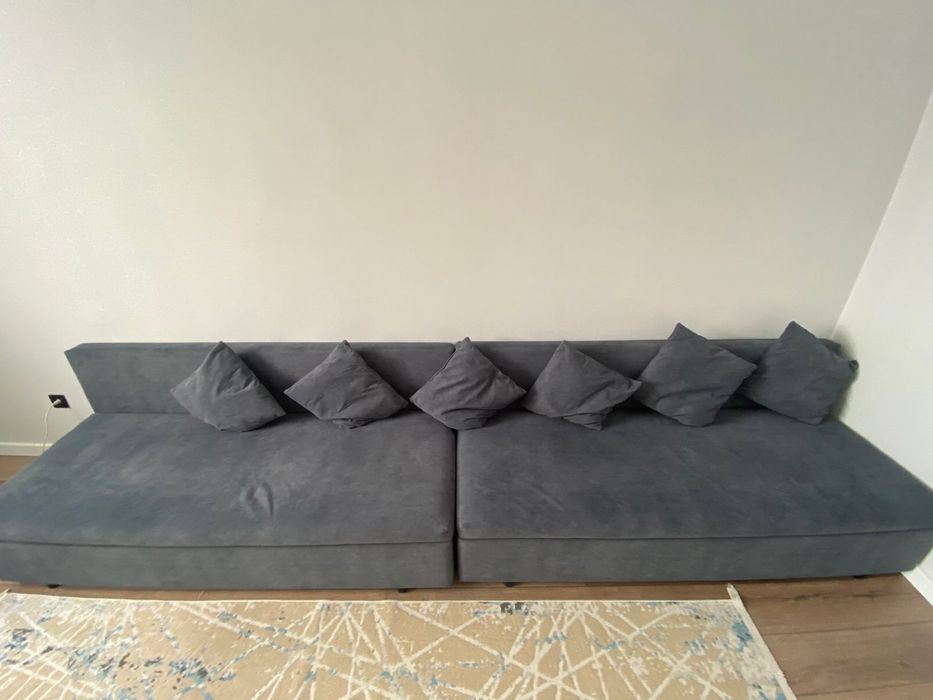 Стол 6 шт стулями и диван