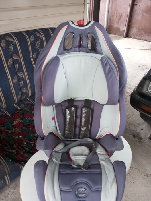 Продам детское автокресло
