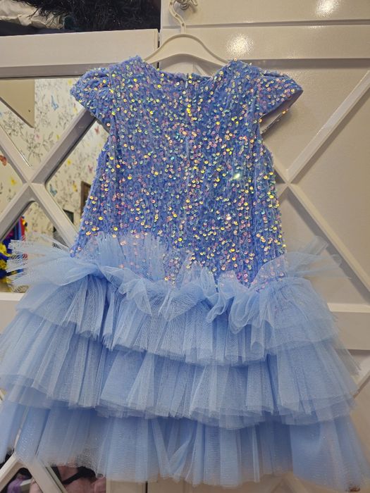 Продам нарядное детское платье