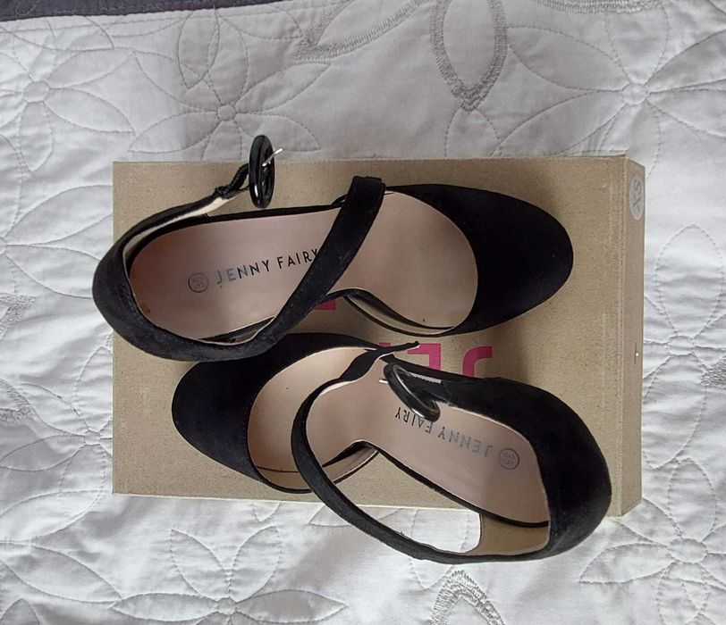 Pantofi negri marimea 35