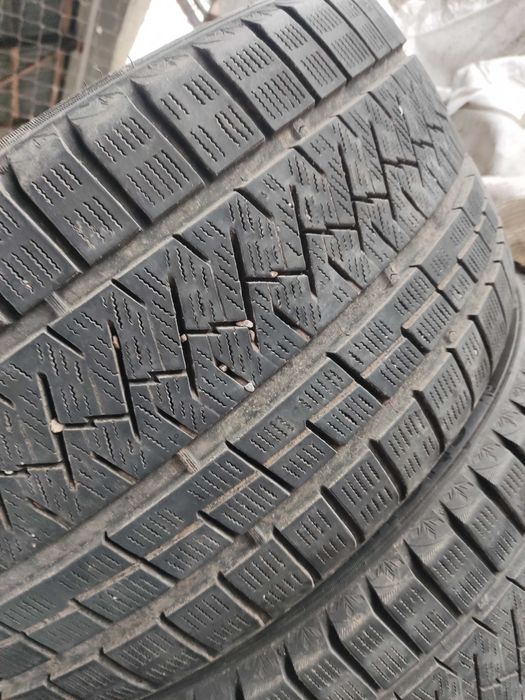 245 40 18 4бр. Зимни гуми
