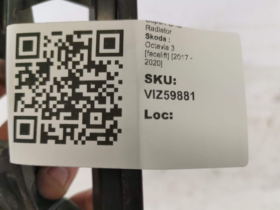 Скода Октавия 3 / Skoda Octavia 3 [ - ] Оригинален радиаторен държач в
