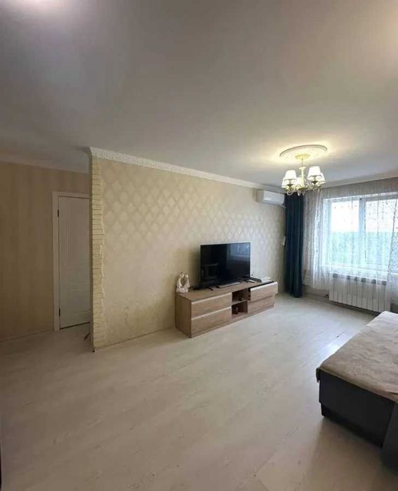 Тристаен имот в кв.Слатина