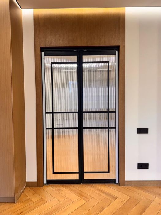 Межкомнатные/офисные двери,перегородки, стеклянные,раздвижные,тамбур