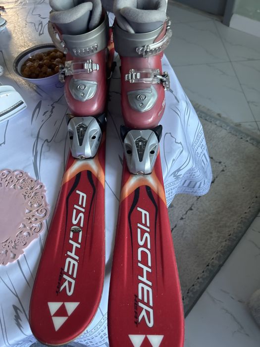 Лыжы продам детскую