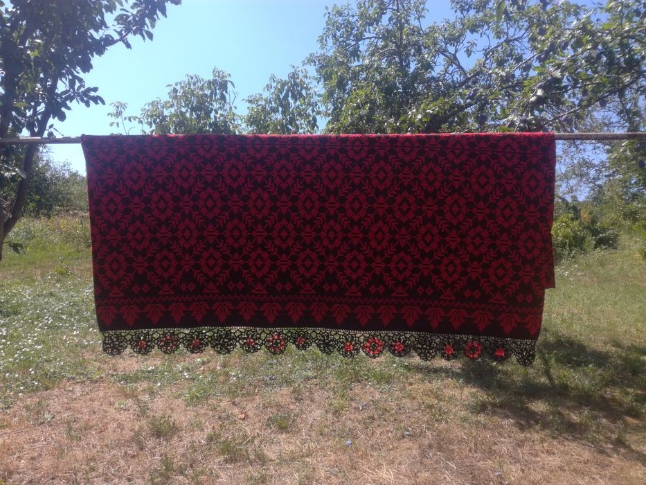 Covoare de vanzare foarte bine ingrijite sunt ca noi tesute la razboi.