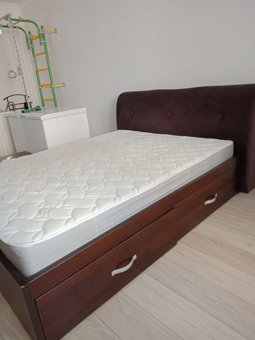 Продам спальный гарнитурчик! Срочненько!!!