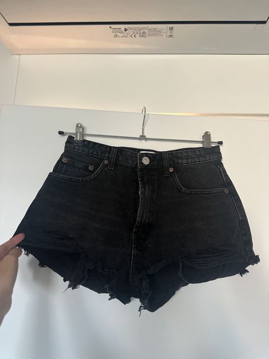 Дънкови черни къси панталонки Zara, 38 размер
