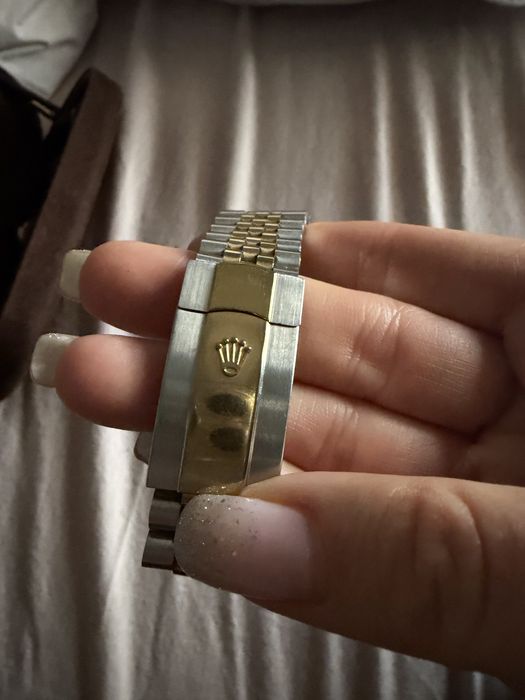 Rolex дамски  часовник ! Стеалотен