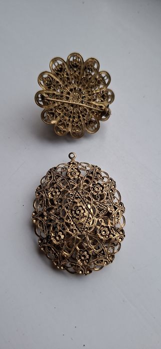 Продам Чешские броши