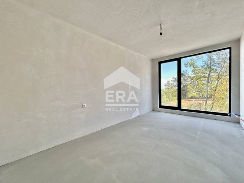 Продава се Тристаен апартамент в София, Бояна - 120 кв.м за 2792 €/кв.м - Снимка #2