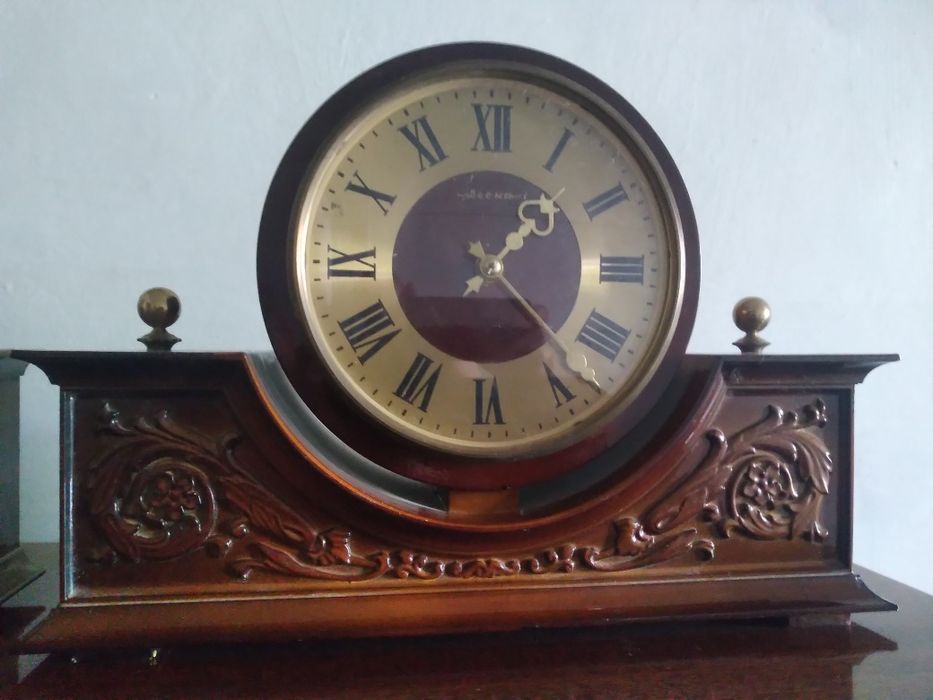 Продаются часы  каминные