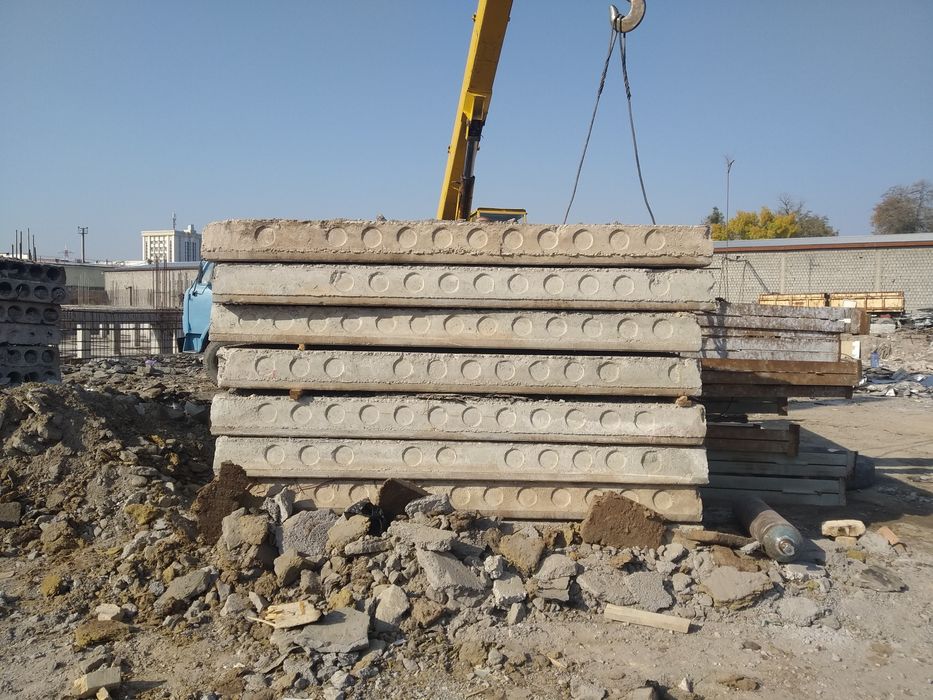 Biton plita sotiladi b/u