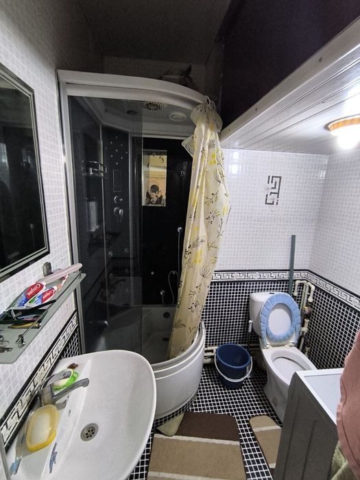 Продаётся 2х ком кв/3/4, Спутник 4, кирпич, бывшее общежитие