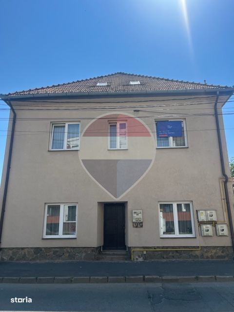 Casa individuala renovata in 2019– Lazaret, teren 373 mp
