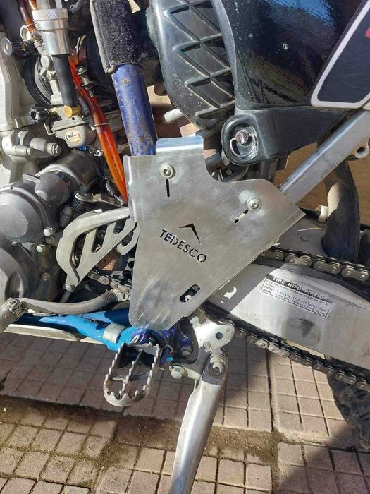 Yamaha WR / YZ - гардове за рамка + помпа задна спирачка