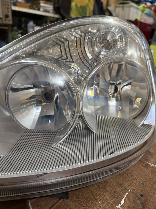 Фара приора 1 левая оригинал бош