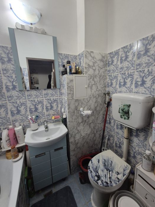 Apartament 3 camere transformat în 2 - Valea Rosie, propietar