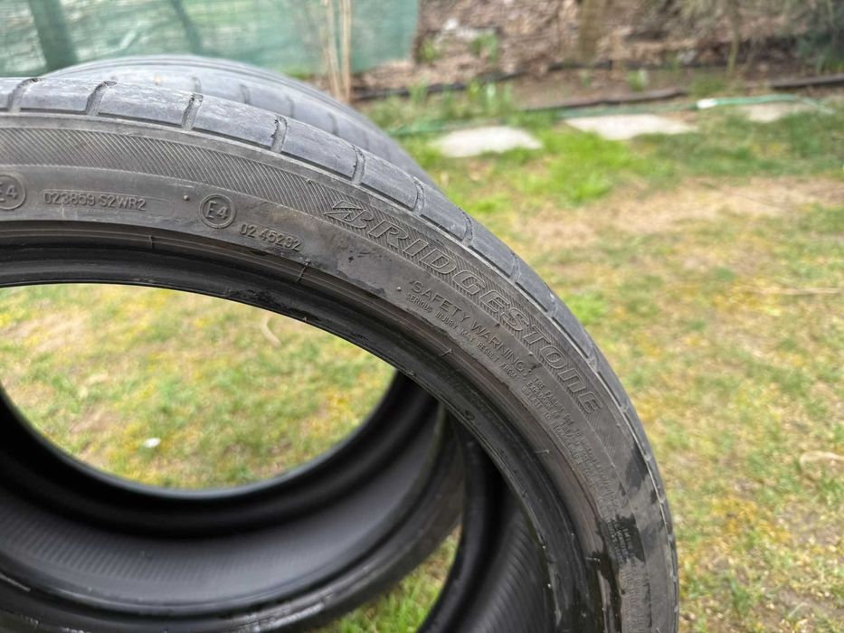 Vand 2 anvelope bridgestone potenza s001 rft (run flat) 225 40 R18