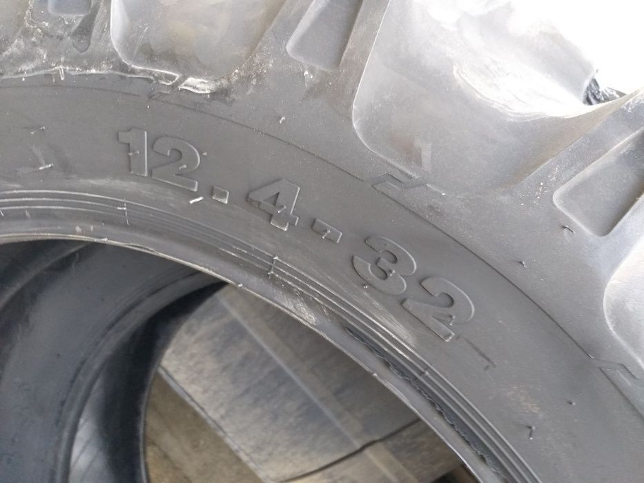 Cauciucuri noi 12.4-32 anvelope tractor OZKA 8PR livrare rapida R32