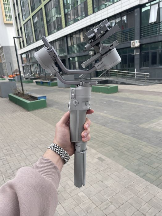 Продам Dji RS4 Mini