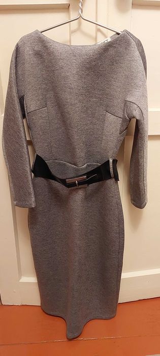 Продам платье повседневное